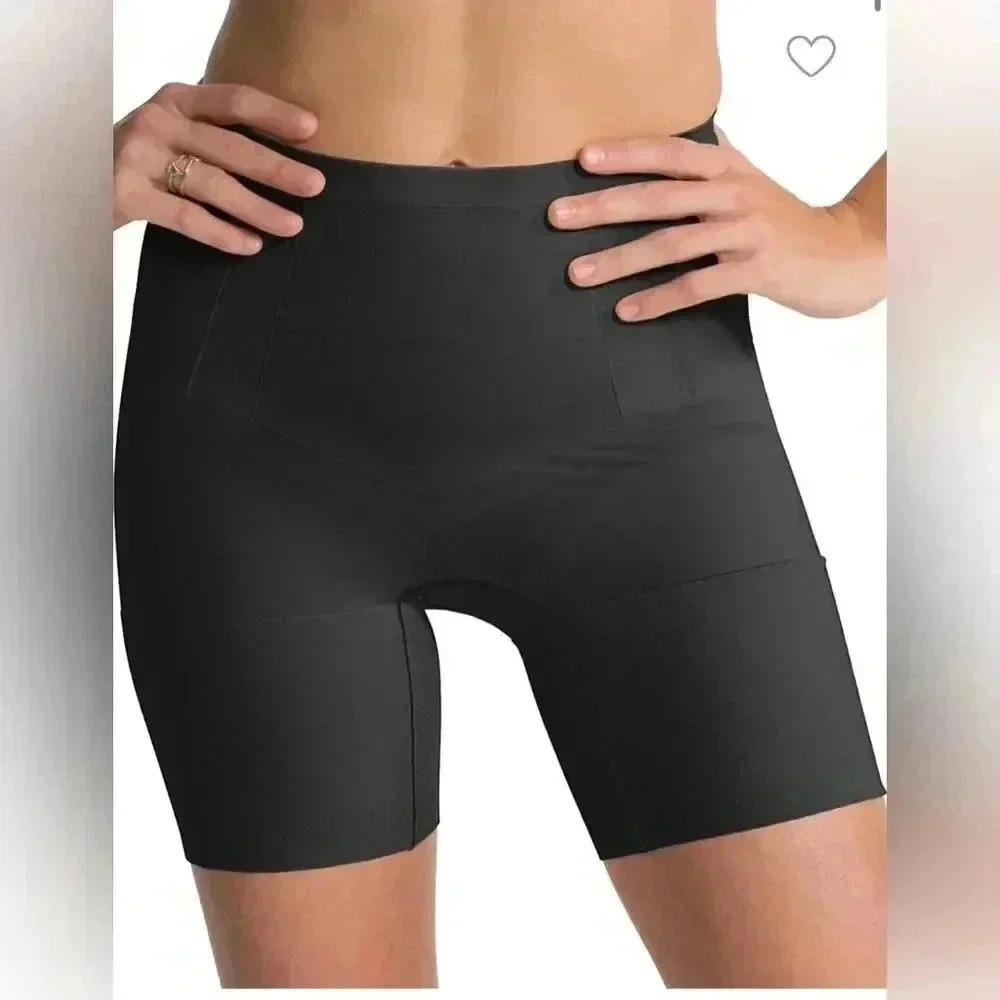 NWOT  Spanx OnCore Mid-Thigh Short - S